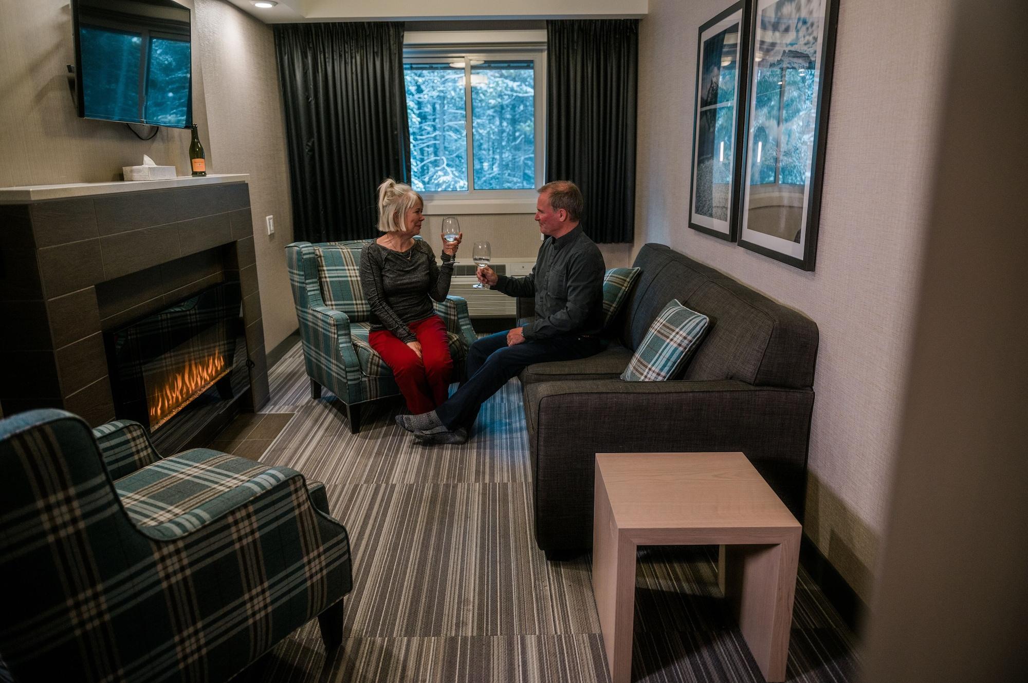 Mountaineer Lodge Lake Louise Εξωτερικό φωτογραφία