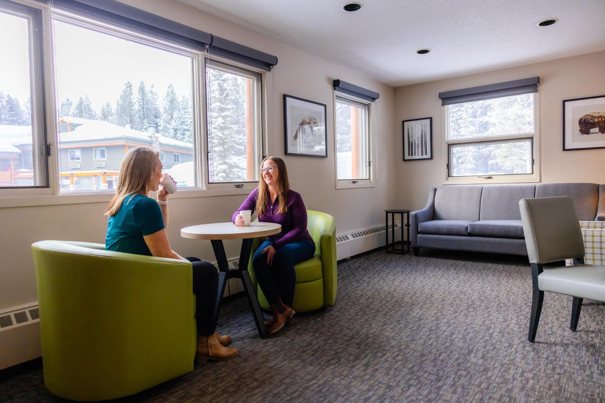 Mountaineer Lodge Lake Louise Εξωτερικό φωτογραφία