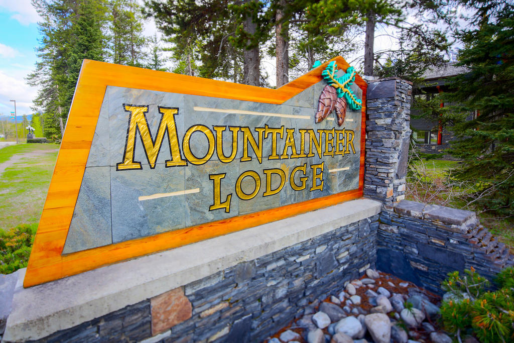 Mountaineer Lodge Lake Louise Εξωτερικό φωτογραφία