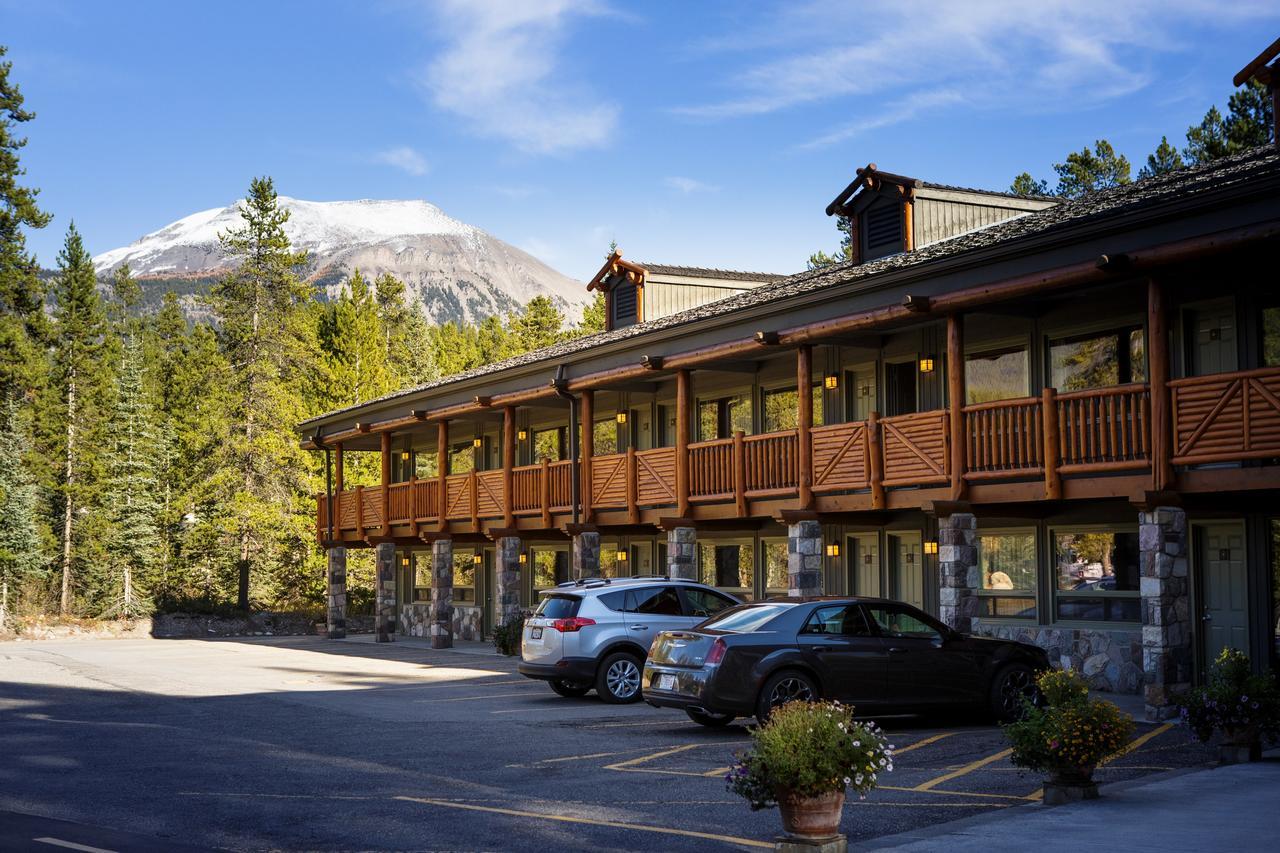 Mountaineer Lodge Lake Louise Εξωτερικό φωτογραφία