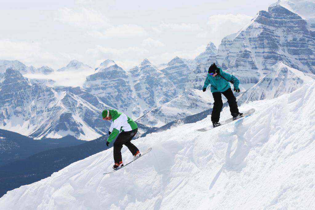 Mountaineer Lodge Lake Louise Εξωτερικό φωτογραφία