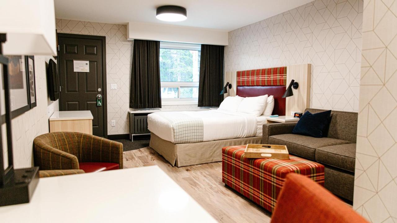 Mountaineer Lodge Lake Louise Εξωτερικό φωτογραφία
